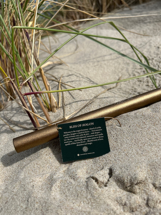 Bliss of Avalon. Kedras, cinamonas, migdolas