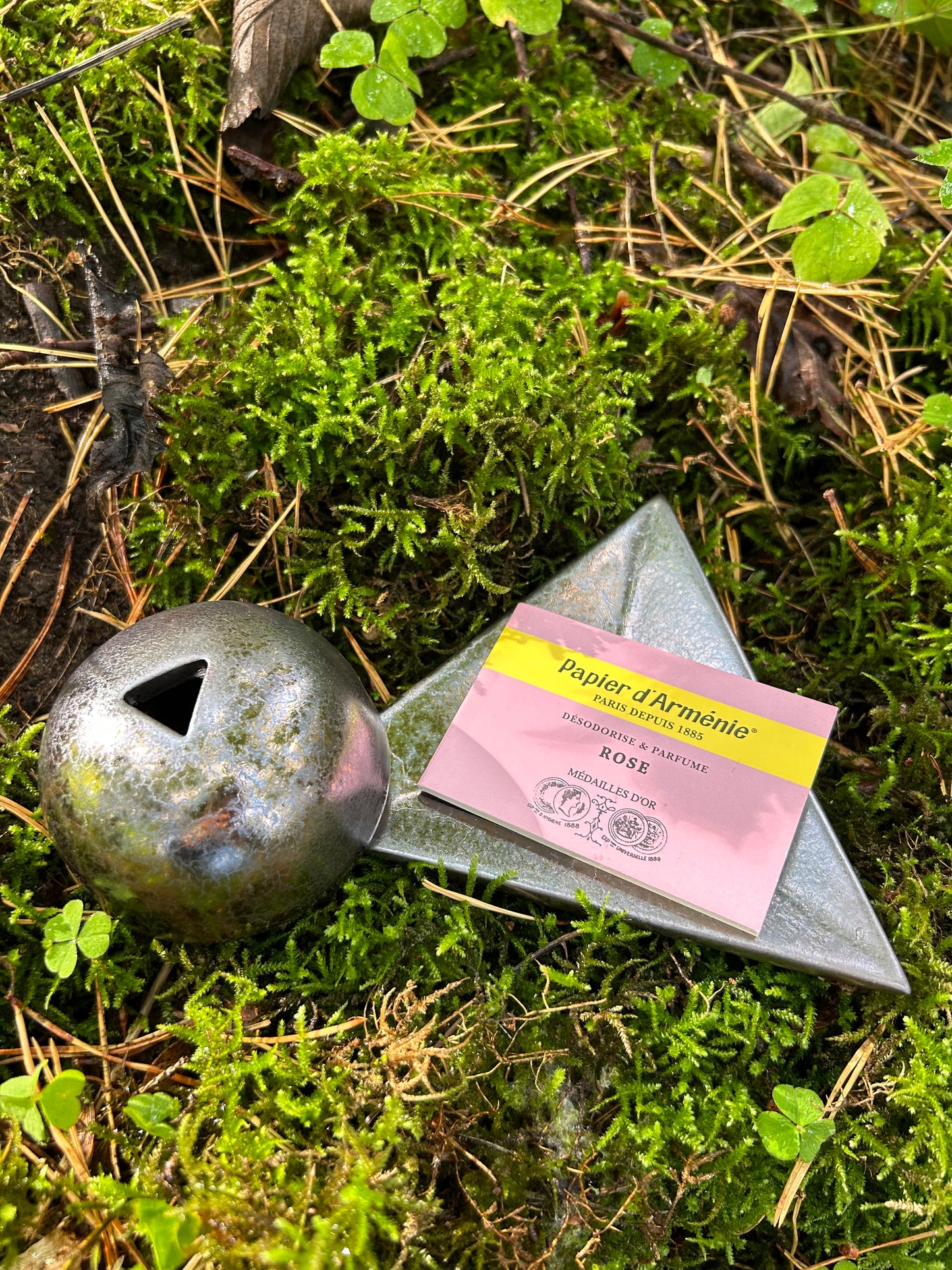 Papier d'Armenie incense and censer